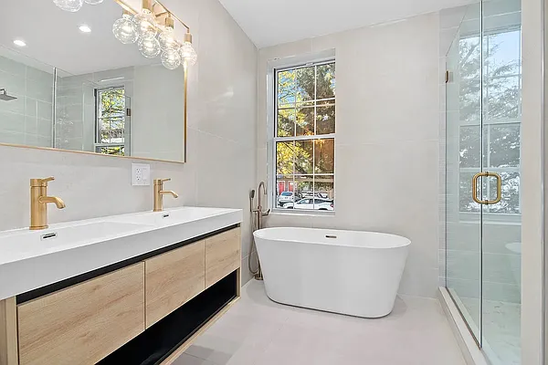 Rented by Freestone Property Group | media 7