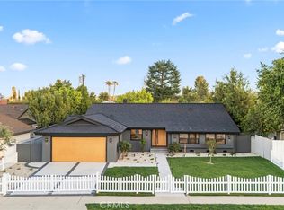 23856 Aetna St, Woodland Hills, CA 91367