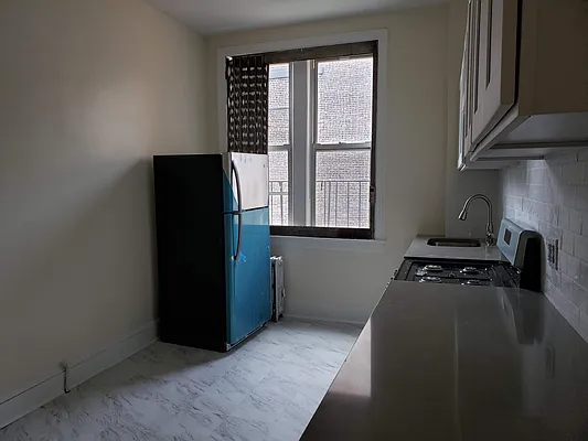 Rented by Douglas Elliman | media 15