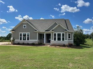 242 Sweetgrass Dr, Demorest, GA 30535