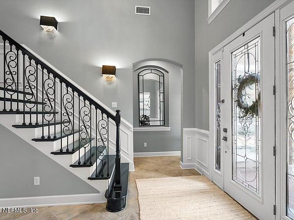 5th image of 84 BERMUDA GREENS Avenue