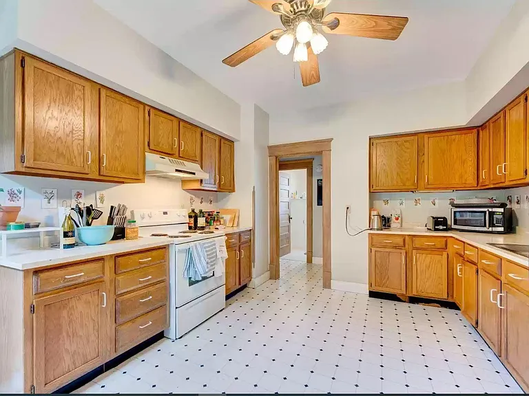 1227 Monroe St NE — Photo 18