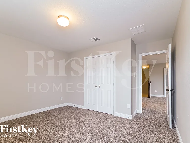 26108 Knights Tower Ct — Photo 10