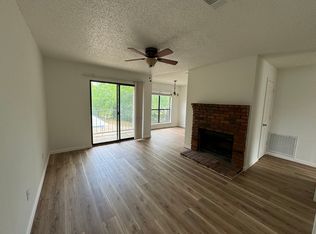 7413 Bogart Dr APT B, North Richland Hills, TX 76180