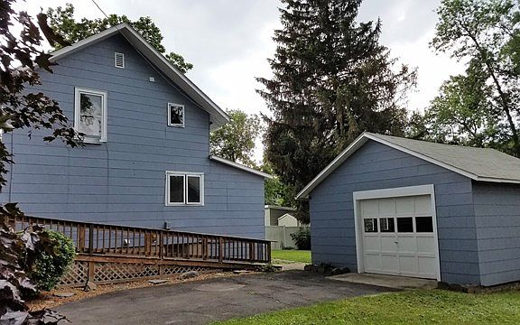 3rd image of 249 Henry St