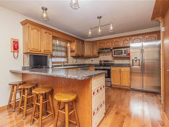5th image of 816 Vanlaningham Dr