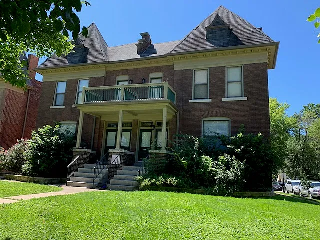 4390 McPherson Ave — Photo 28