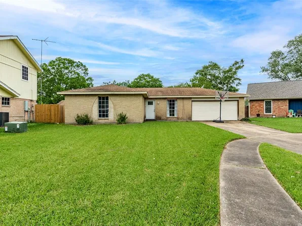 3310 Ashwyne Court, La Porte, TX 77571