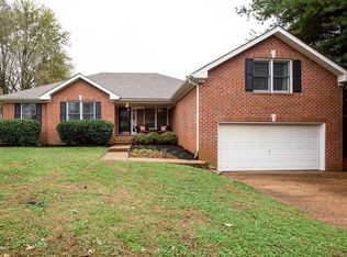 180 Middleboro Cir, Franklin, TN 37064