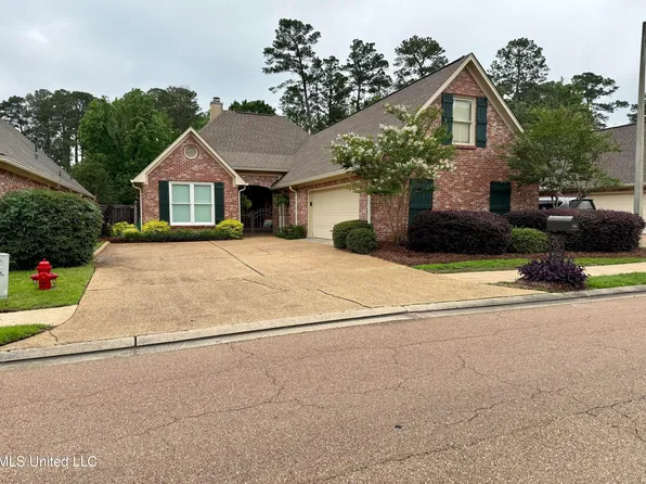 771 Versailles Dr, Ridgeland, MS 39157