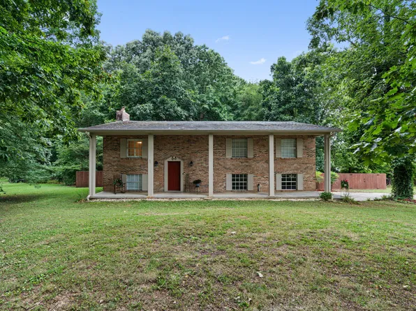 2447 Cindy St, Athens, TN 37303