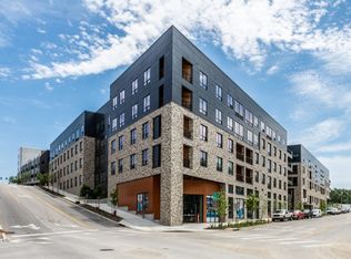 2705 McGee Trafficway #3-3404, Kansas City, MO 64108