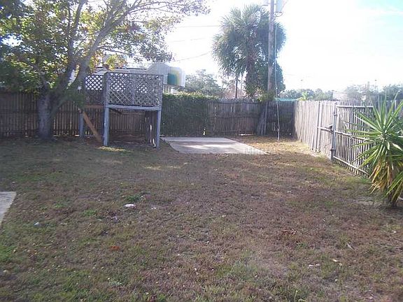 5th image of 6557 44th Ave N