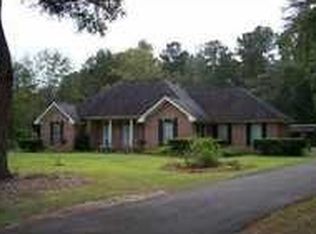 134 Belfast Pines Dr, Richmond Hill, GA 31324