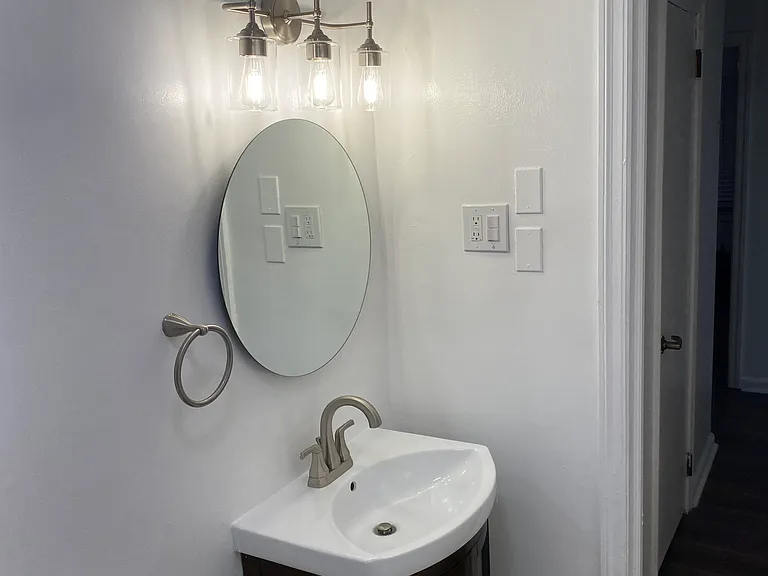 530 Blake Ave SE — Photo 10