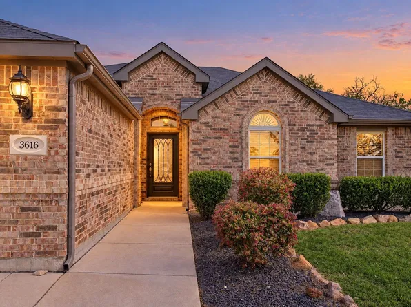 3616 Meadowtrail Ln, Denton, TX 76207