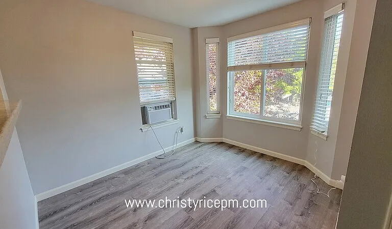 11109 NE 124th Ln #B208 — Photo 8