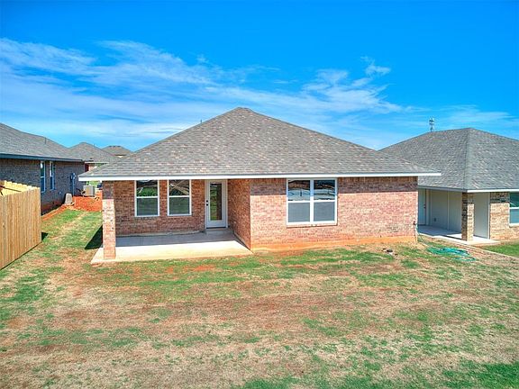 4th image of 18013 Sunny Stone Ln