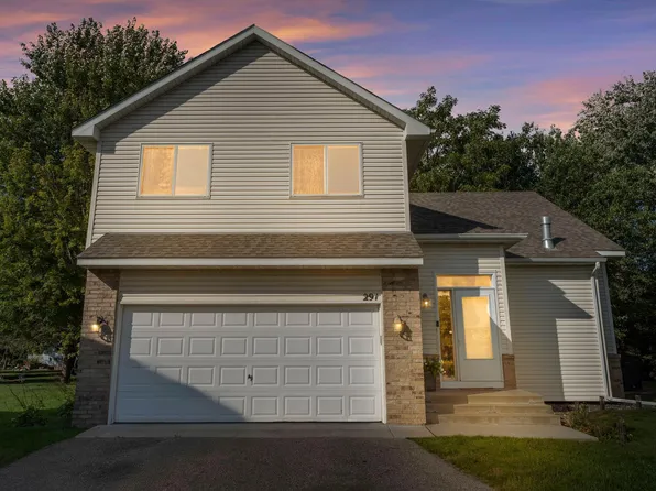 291 Appleblossom Ln E, Shakopee, MN 55379