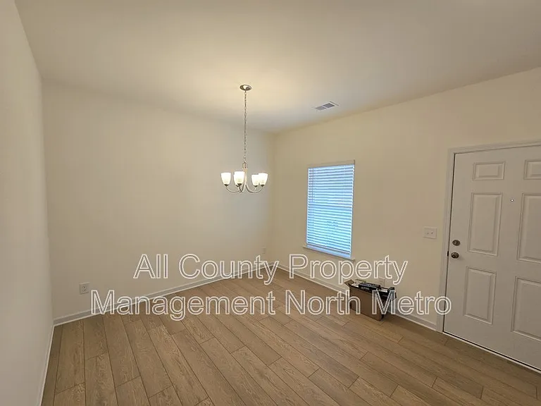 142 Hadley Way SW — Photo 8