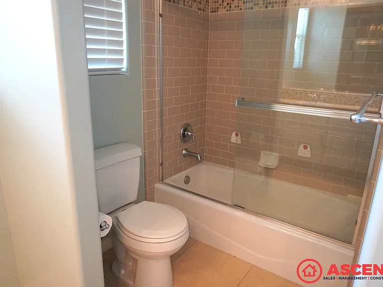 8409 Alonso Ct — Photo 9