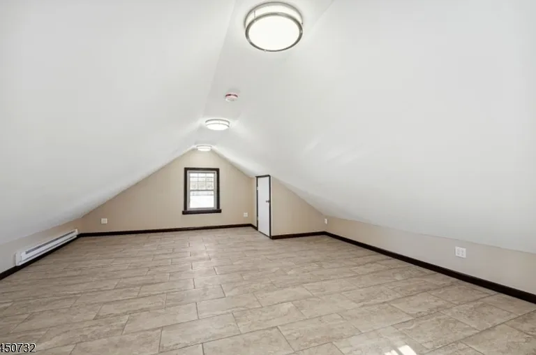 1252 Magnolia Pl — Photo 11