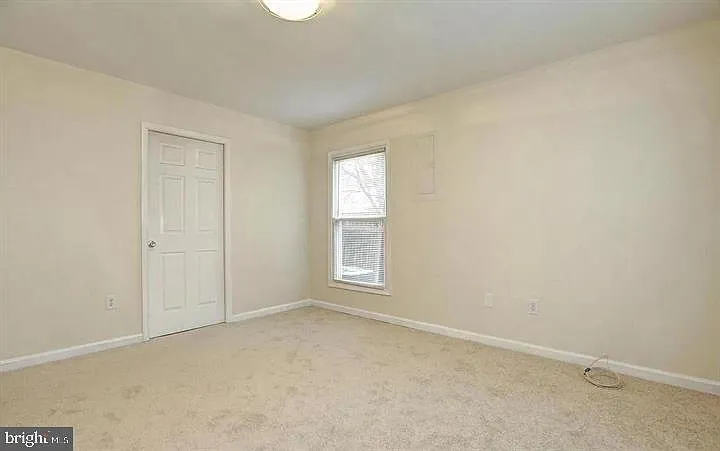 14704 Wycombe St — Photo 10