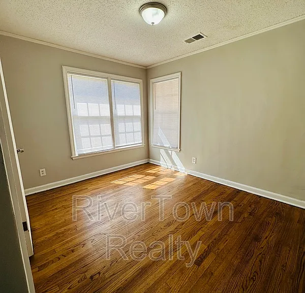 2176 Vollintine Ave — Photo 12
