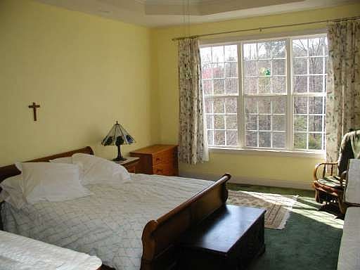 5th image of 88 Eagle Pointe Dr