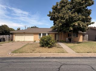 166 Bellvue Dr, Fort Worth, TX 76134