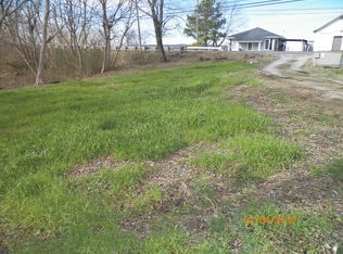 1096 N Main St, Mount Pleasant, TN 38474