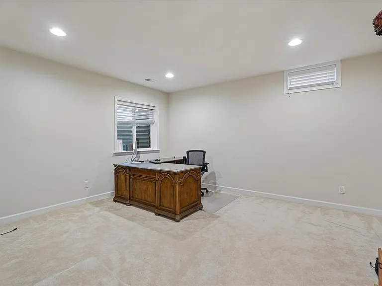 23847 Grayhaven Pl — Photo 27