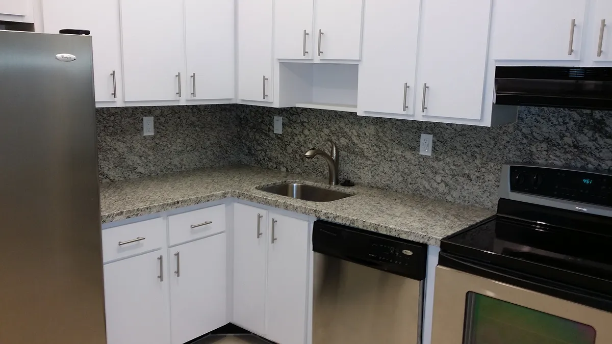 Building Photo - 4760 NW 102nd Ave #208