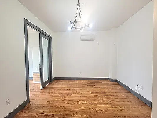 Rented by Friedman Mayer, LREB | media 7