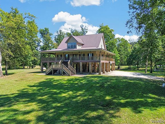 3rd image of 13916 Riverbend Rd