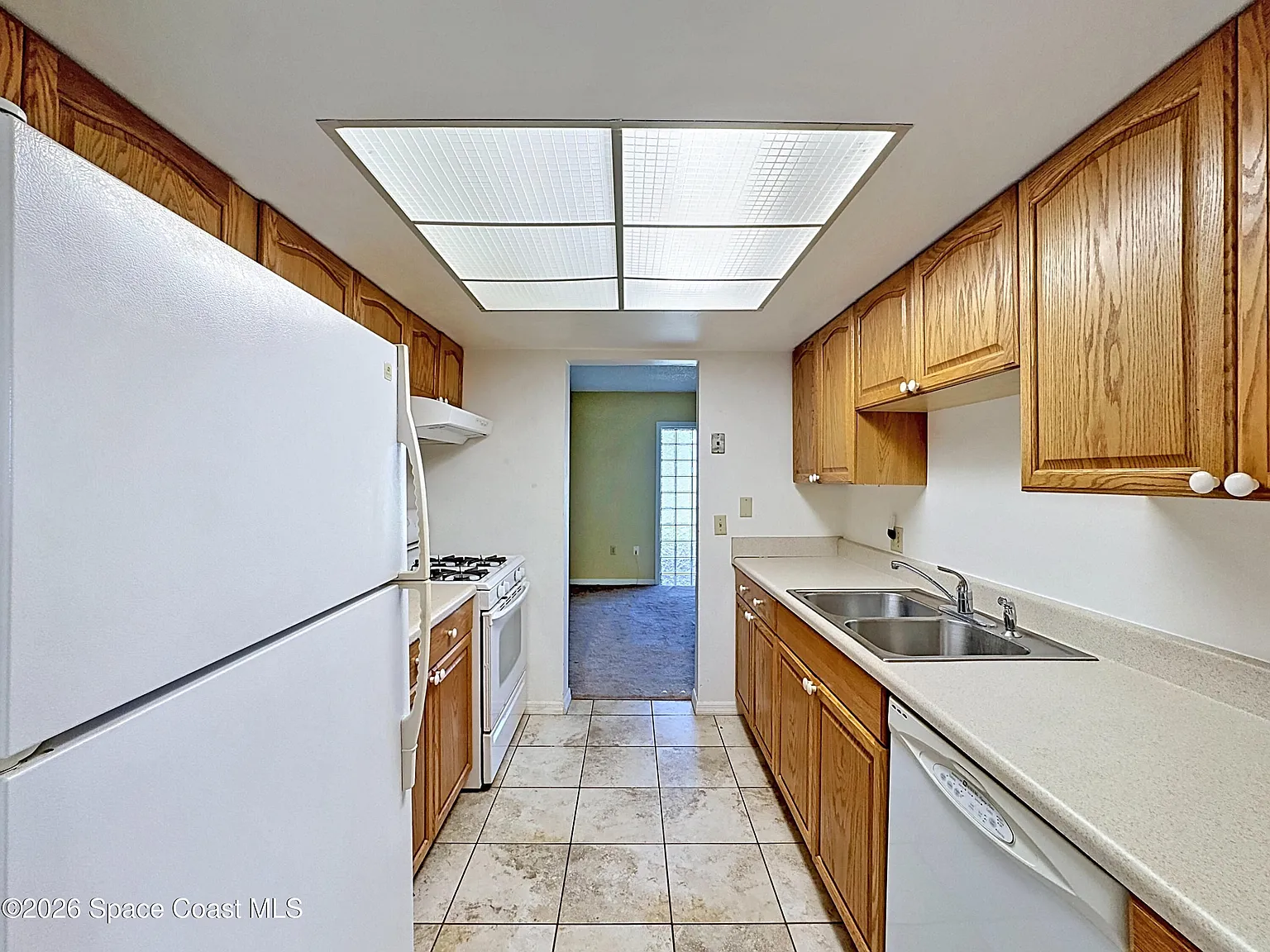 2 bed, 1.5 bath, 1184 sqft, $1,750 — Photo 4