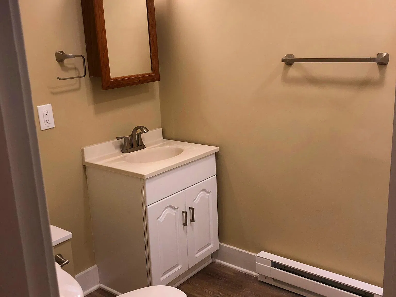 1 bed, 490 sqft, $888 — Photo 4