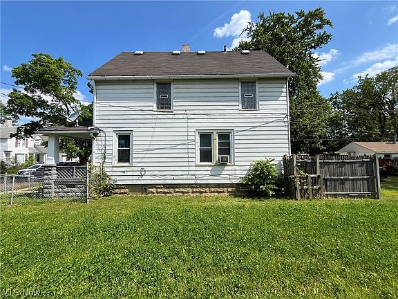 4th image of 2135 W 96th St