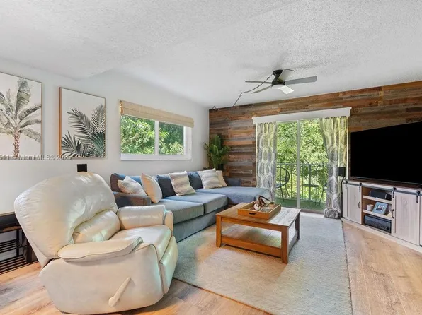 300 Ocean Dr APT 28, Key Largo, FL 33037