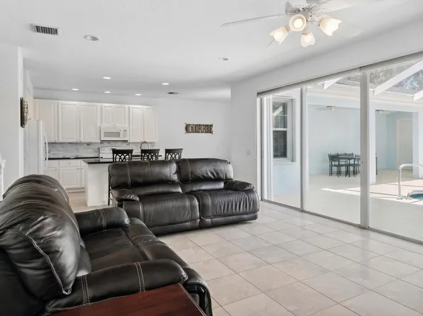 2616 E Community Drive, Jupiter, FL 33458