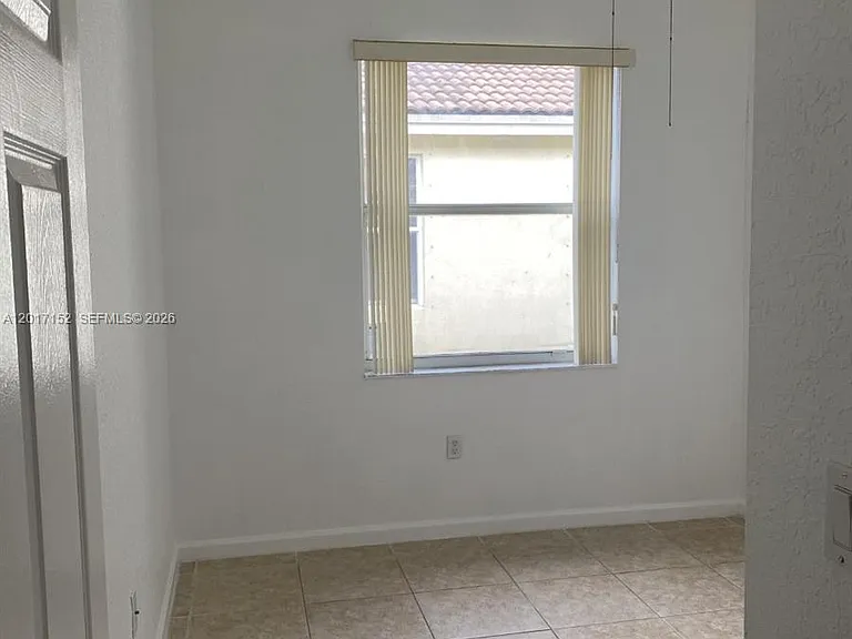 10270 SW 59th St — Photo 15