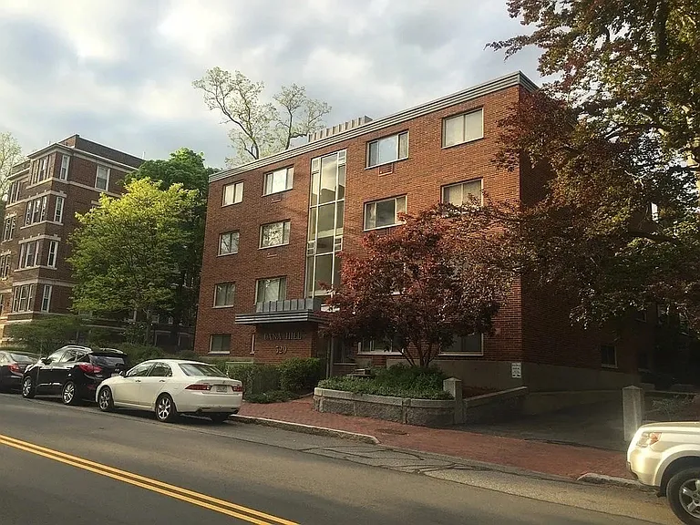 329 Harvard St #19 — Photo 1