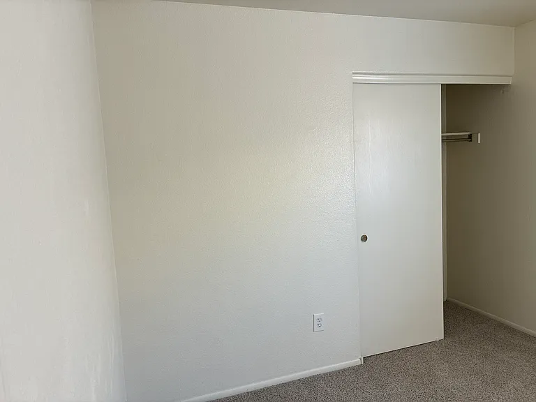 10523 W Windsor Blvd — Photo 21