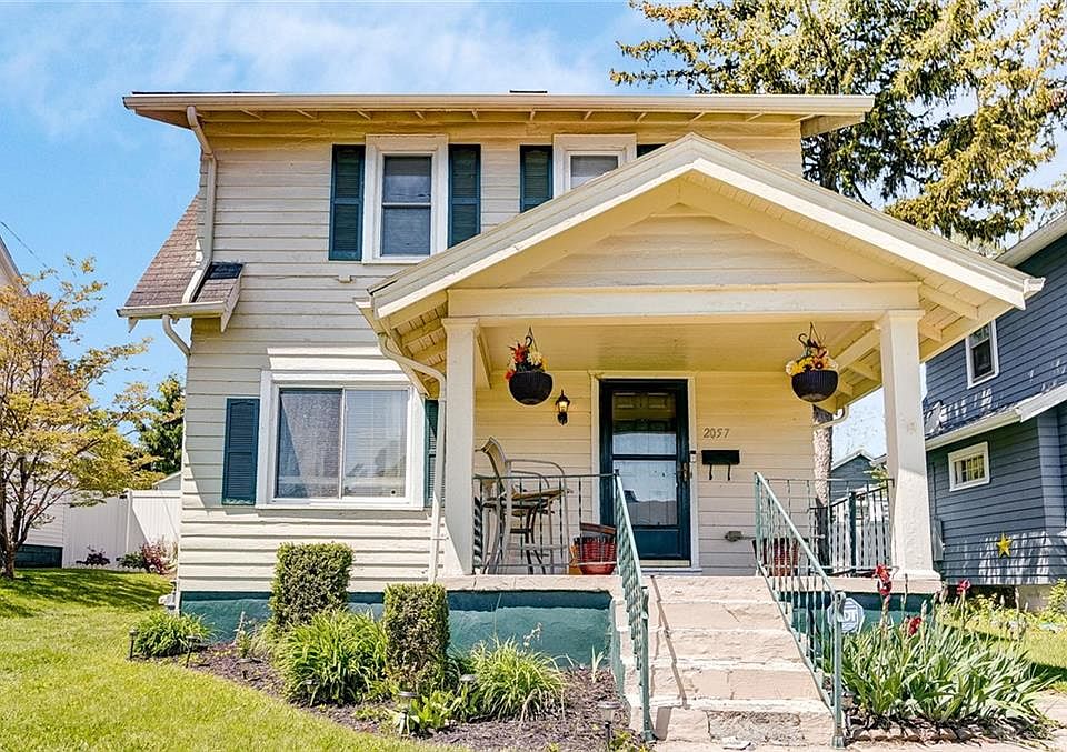 1st image of 2057 Emerson Ave