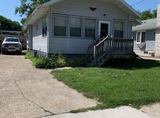 1128 9th St N, Fargo, ND 58102