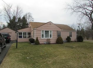 6 Wilshire Rd, Springfield, MA 01118