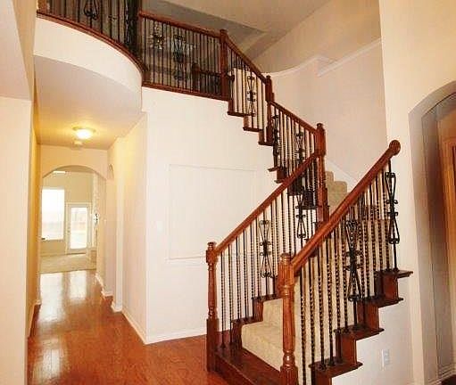 3rd image of 2210 Fox Crossing Ln