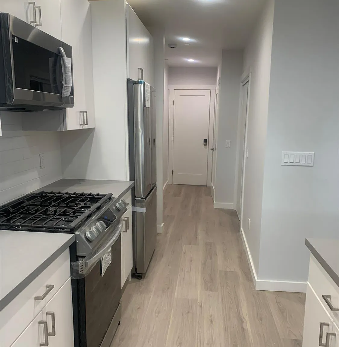 1 bed, 1.0 bath, 650 sqft, $3,175 — Photo 4