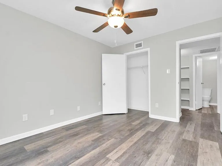 10101 S Gessner Rd #811 — Photo 29