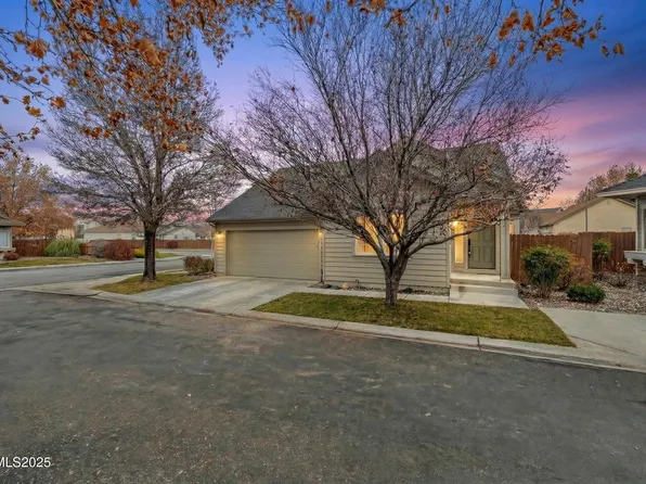 997 Ephedra Ln, Sparks, NV 89436